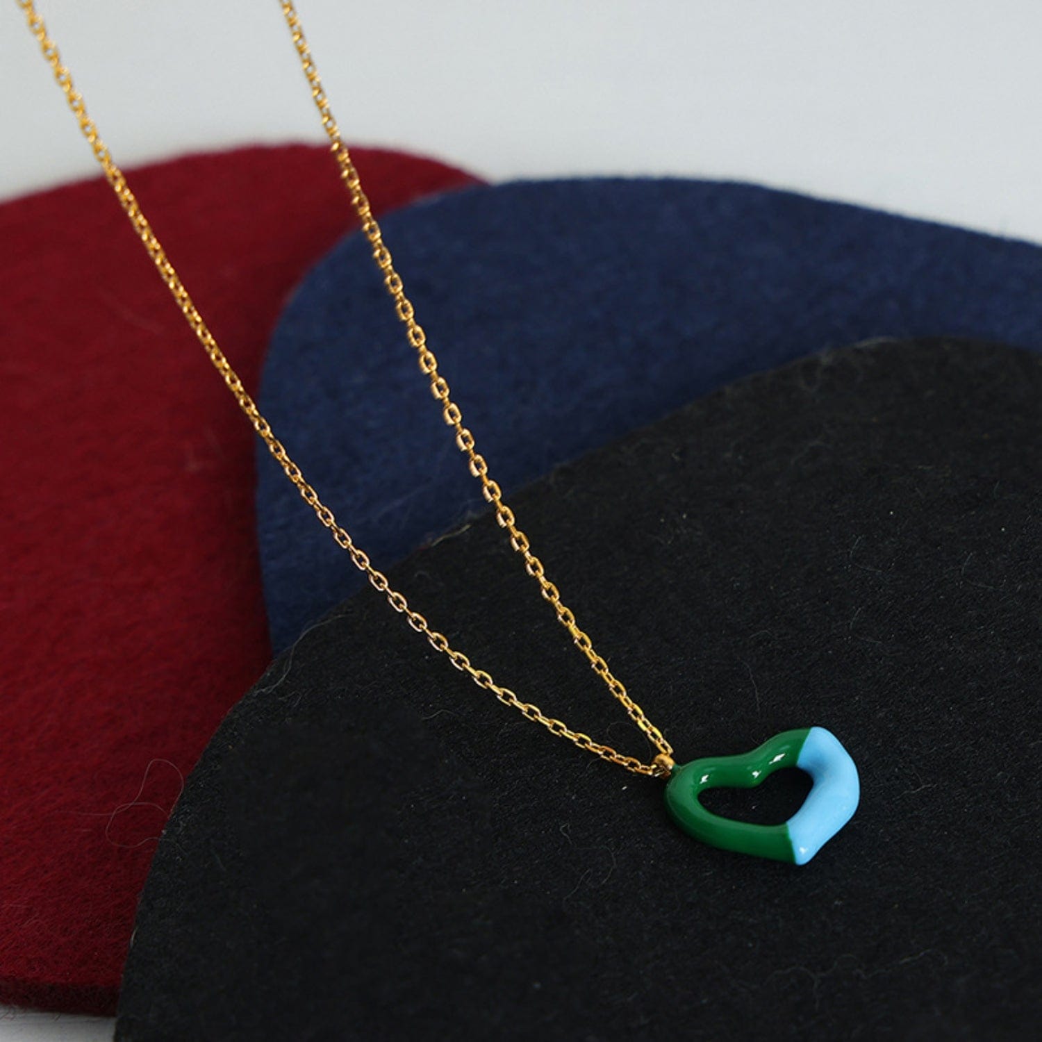 Heart Pendant Titanium Steel Necklace - Trendsi