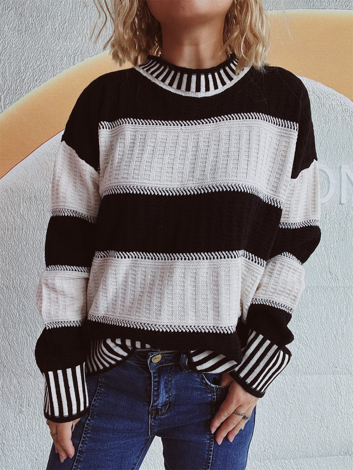 Contrast Round Neck Long Sleeve Sweater - Trendsi