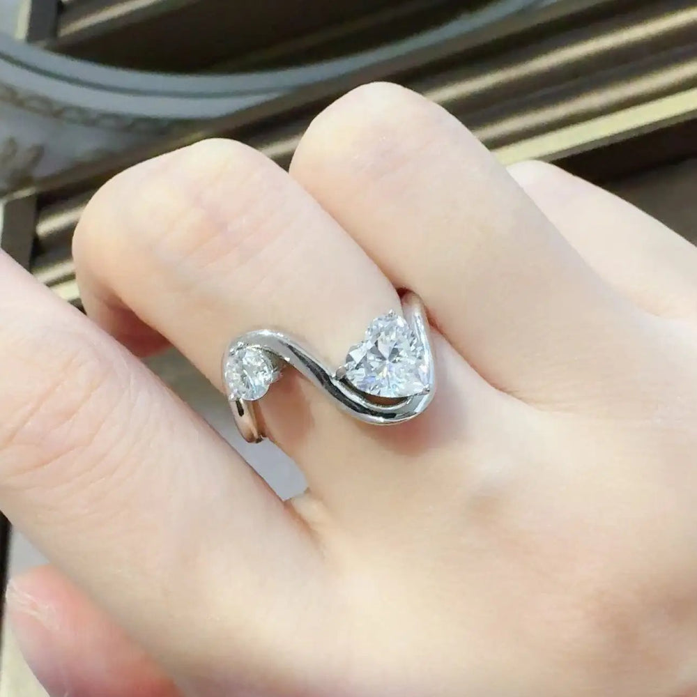 1.3 Carat Moissanite 925 Sterling Silver Irregular Shape Ring - Trendsi