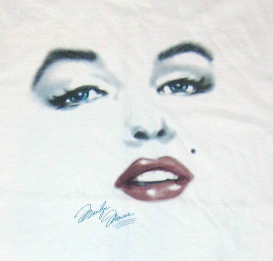 Marilyn T-Shirt (close up)