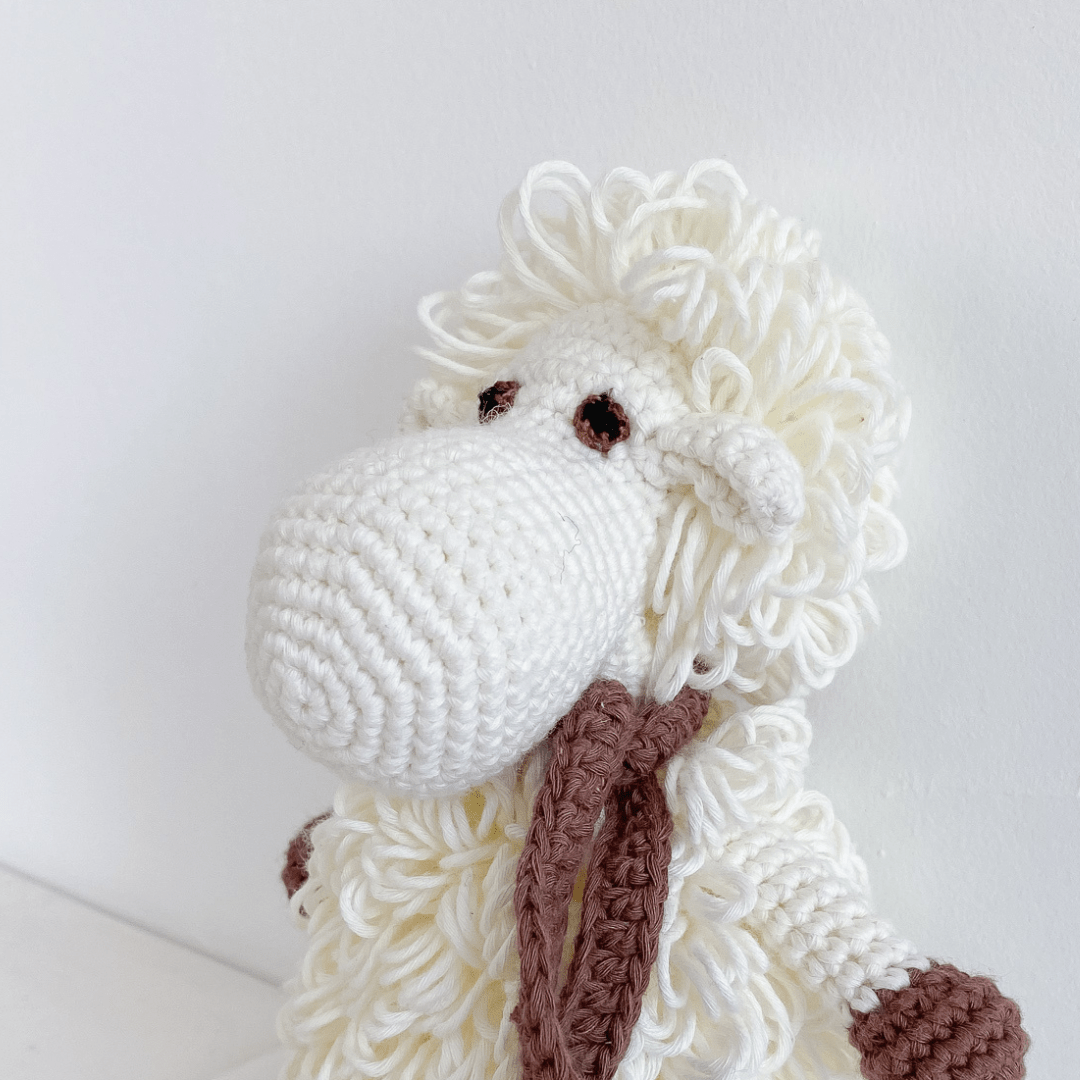 Darla the Sheep - white mini - bebemoss.com - Flyclothing LLC