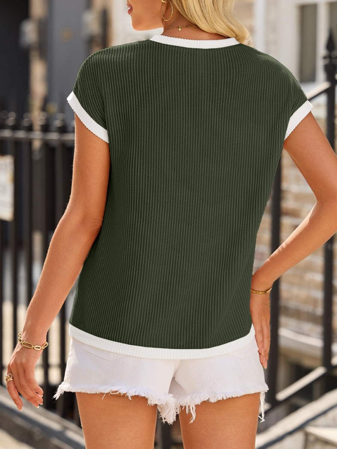 Contrast Trim Round Neck Short Sleeve T-Shirt - Trendsi - Flyclothing LLC