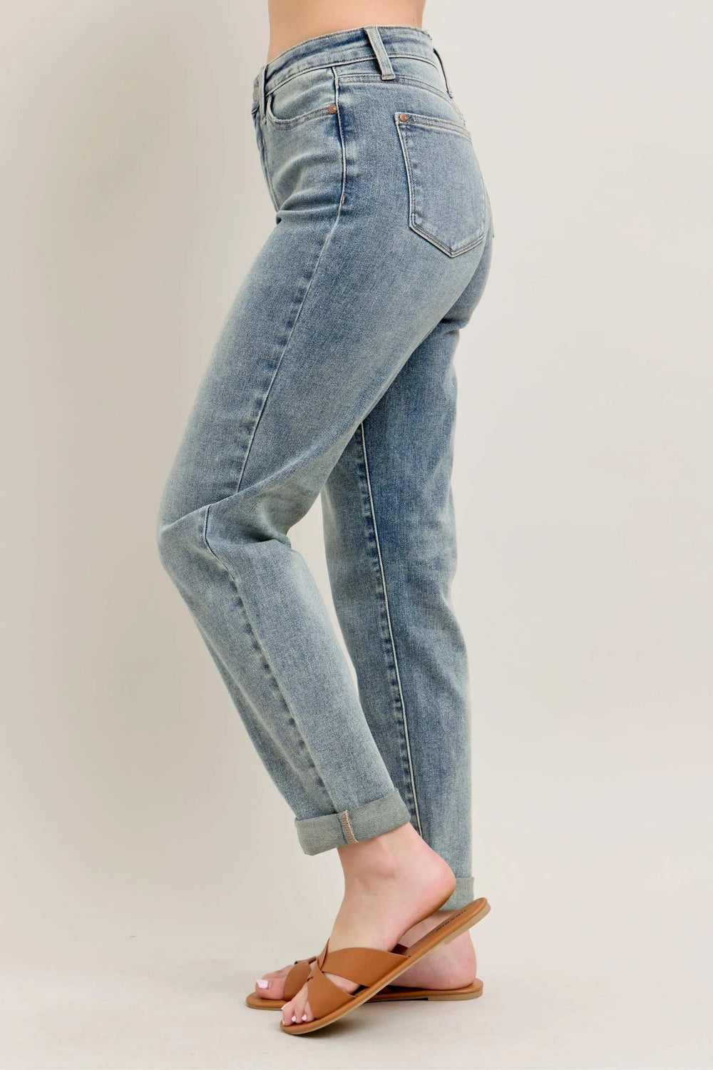 Judy Blue Full Size Hw Vintage Wash Double Roll Cuff Bf Jeans Plus Size - Trendsi - Flyclothing LLC