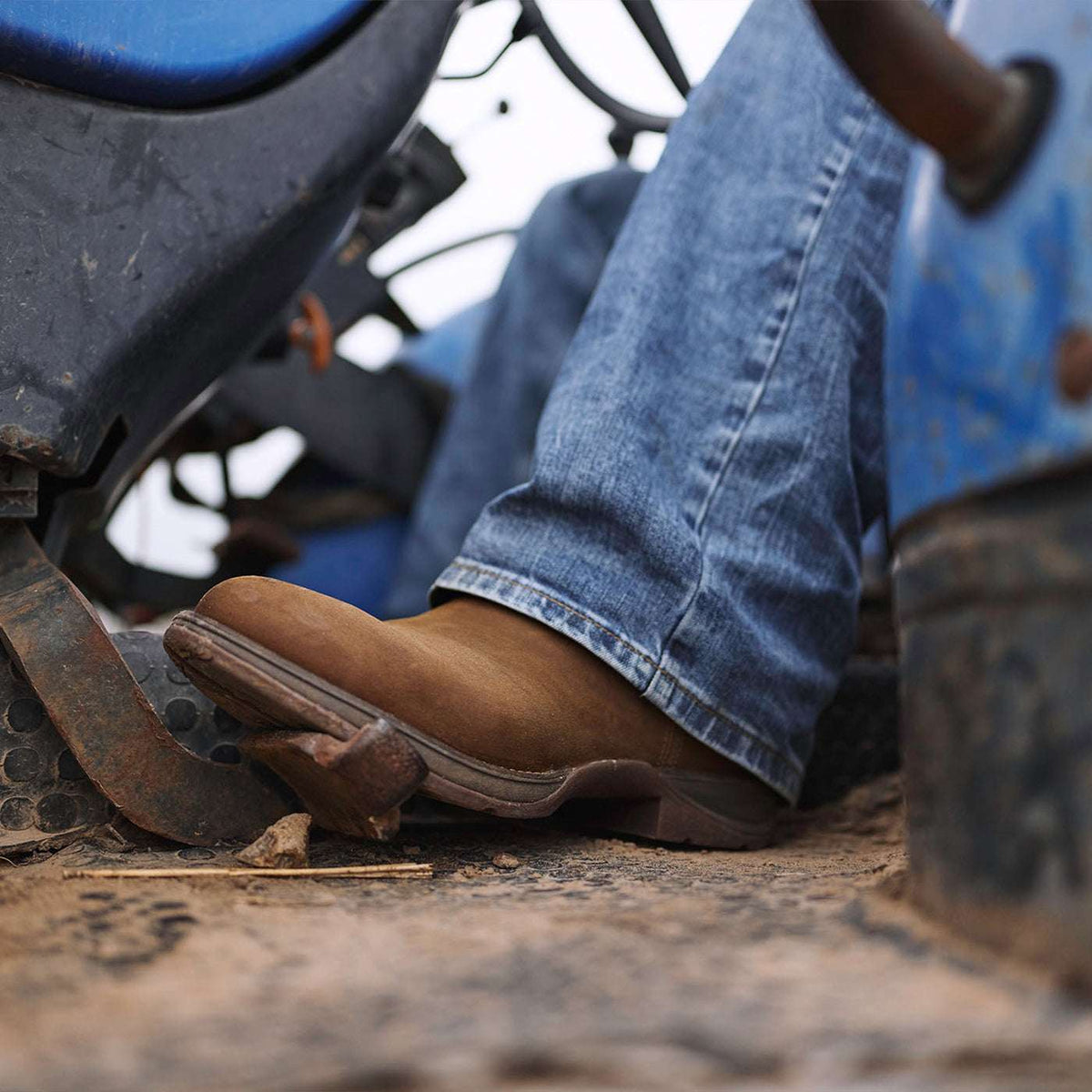 Durango Red Dirt Rebel Steel Toe Chelsea Work Boot Brawny Brown