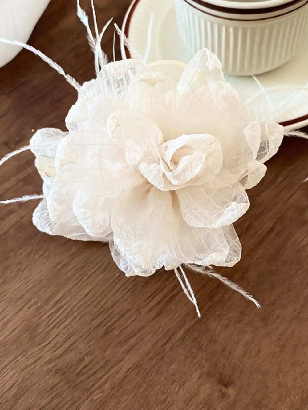 Feather Trim Flower Shape Hair Claw Clip - Trendsi - Flyclothing LLC