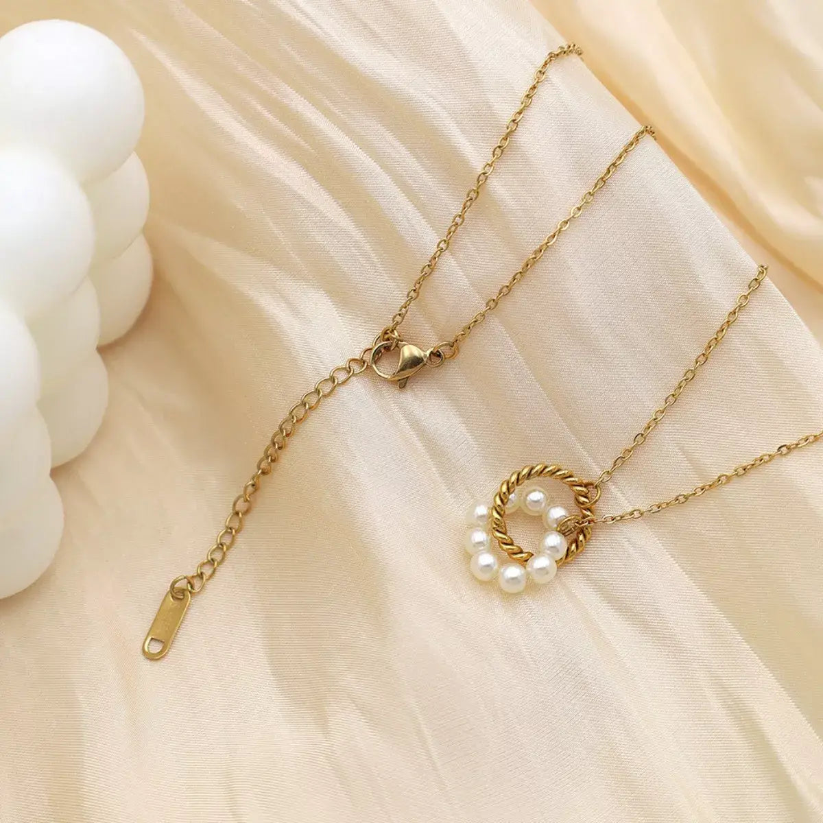 18K Gold-Plated Pearl Twisted Pendant Necklace - Trendsi - Flyclothing LLC