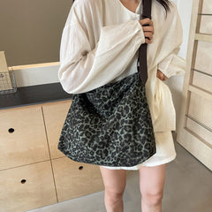 Leopard Adjustable Strap Tote Bag - Trendsi