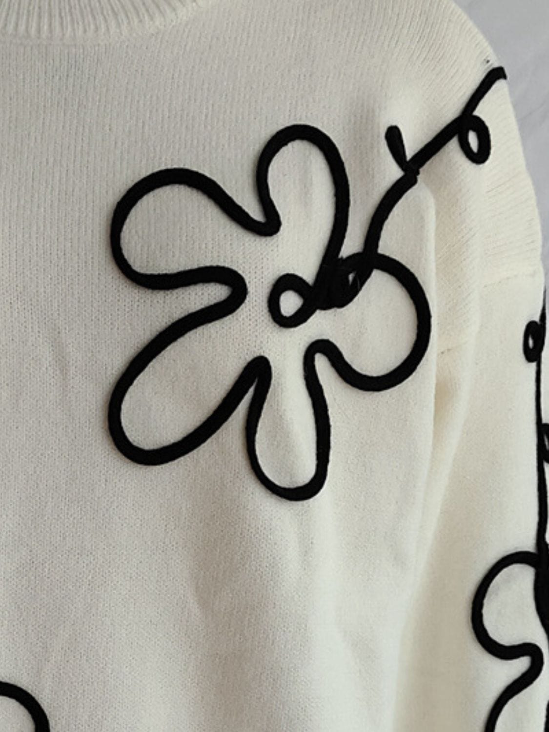 Flower Round Neck Long Sleeve Sweater - Trendsi