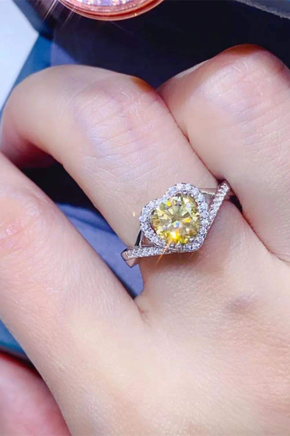 1 Carat Moissanite 925 Sterling Silver Heart Ring - Trendsi - Flyclothing LLC