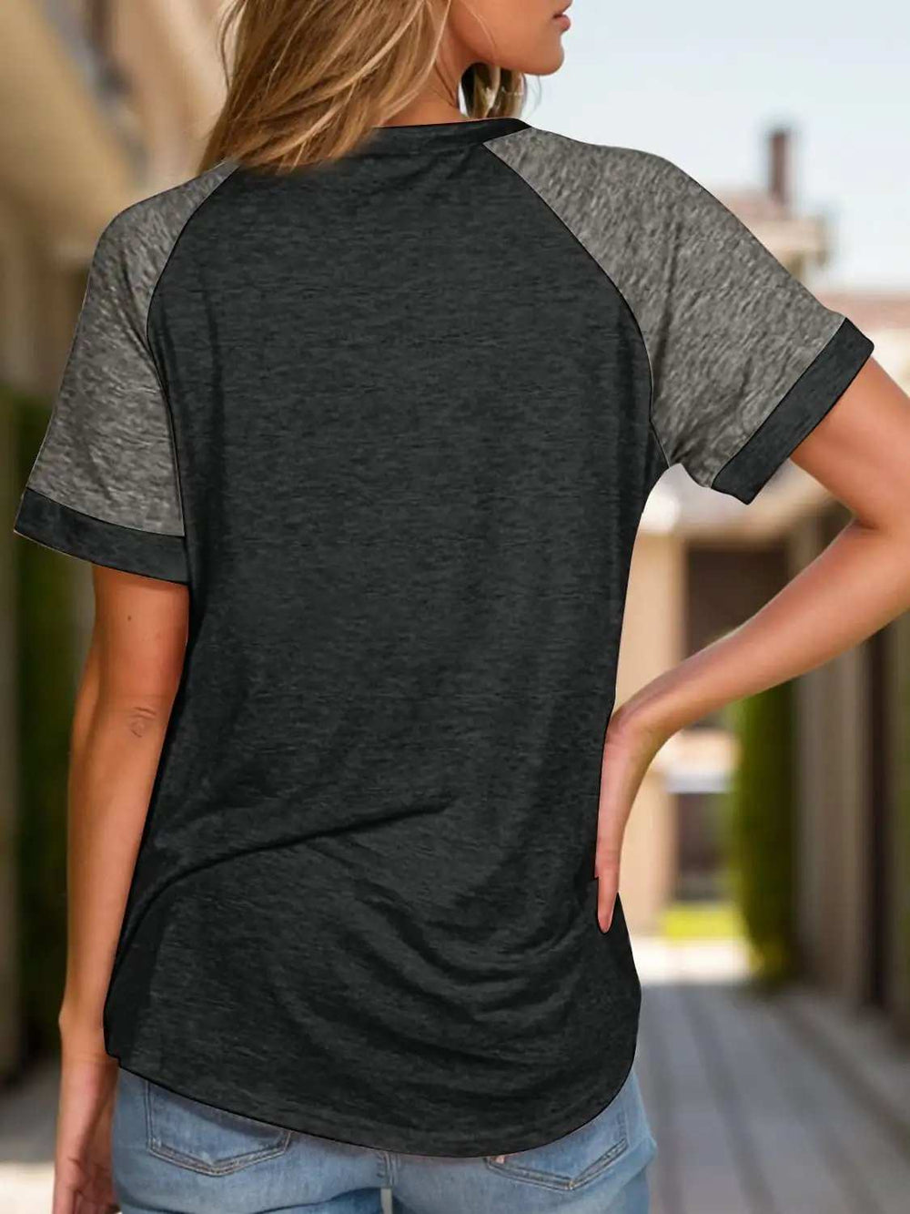 Full Size Contrast Round Neck Short Sleeve T-Shirt - Trendsi - Flyclothing LLC
