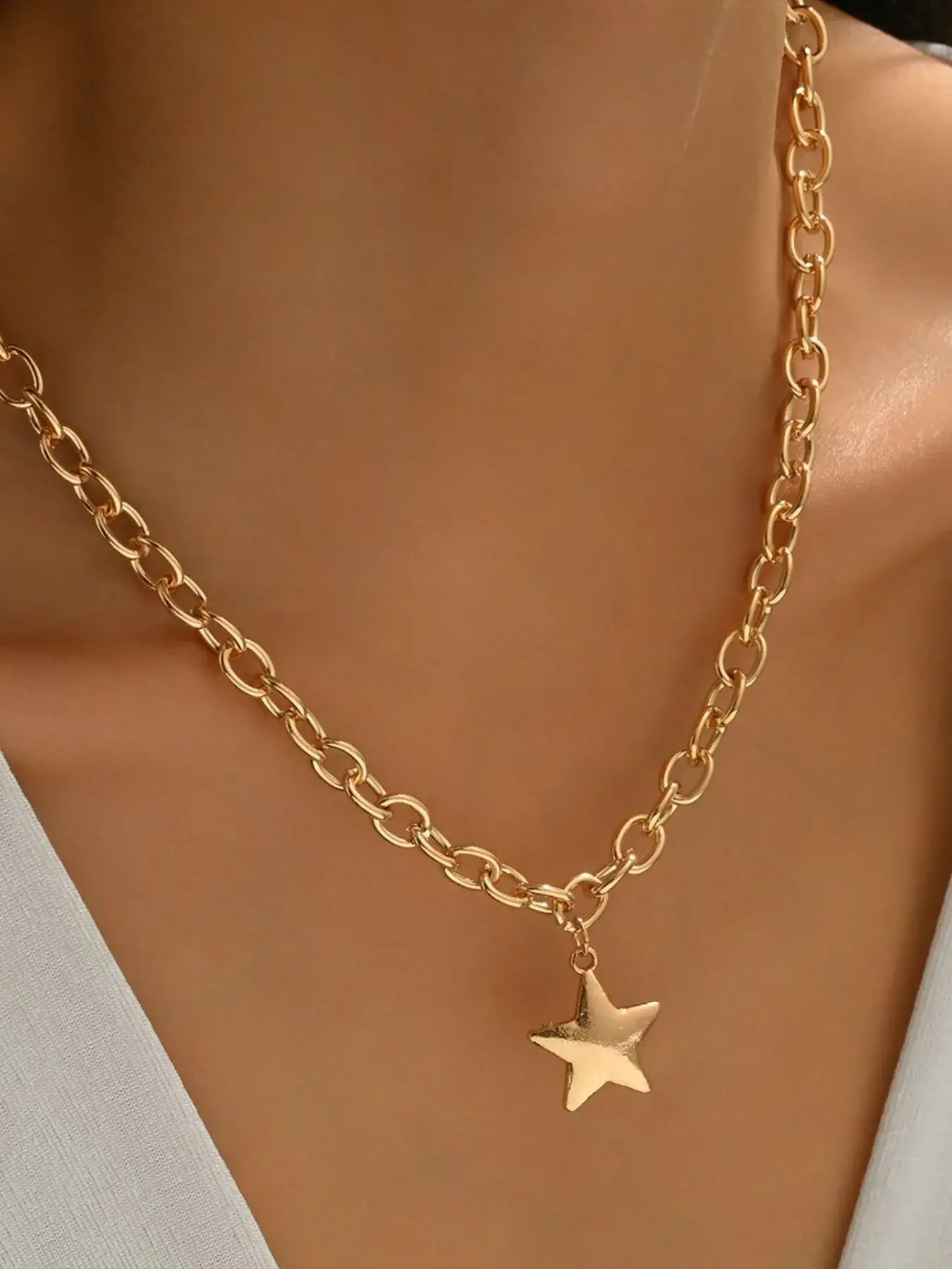 18K Gold-Plated Star Pendant Chain Necklace - Trendsi - Flyclothing LLC