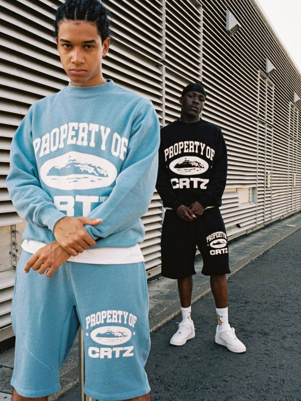 Men's Letter Graphic Round Neck Sweatshirt - Trendsi