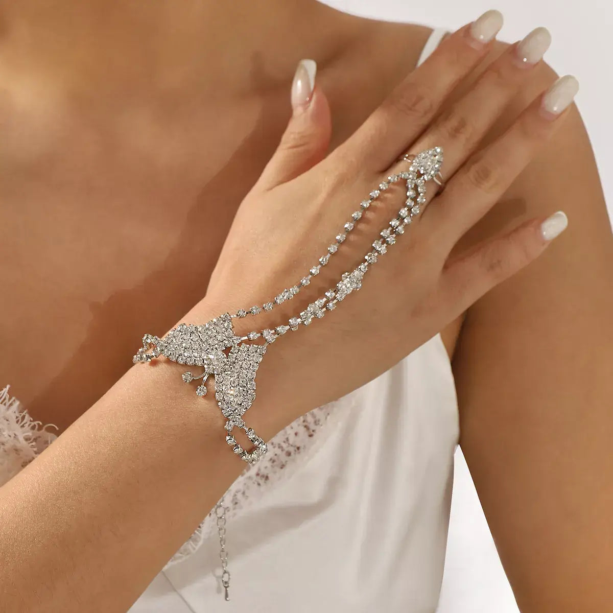 Rhinestone Butterfly Hand Chain Bracelet - Trendsi - Flyclothing LLC