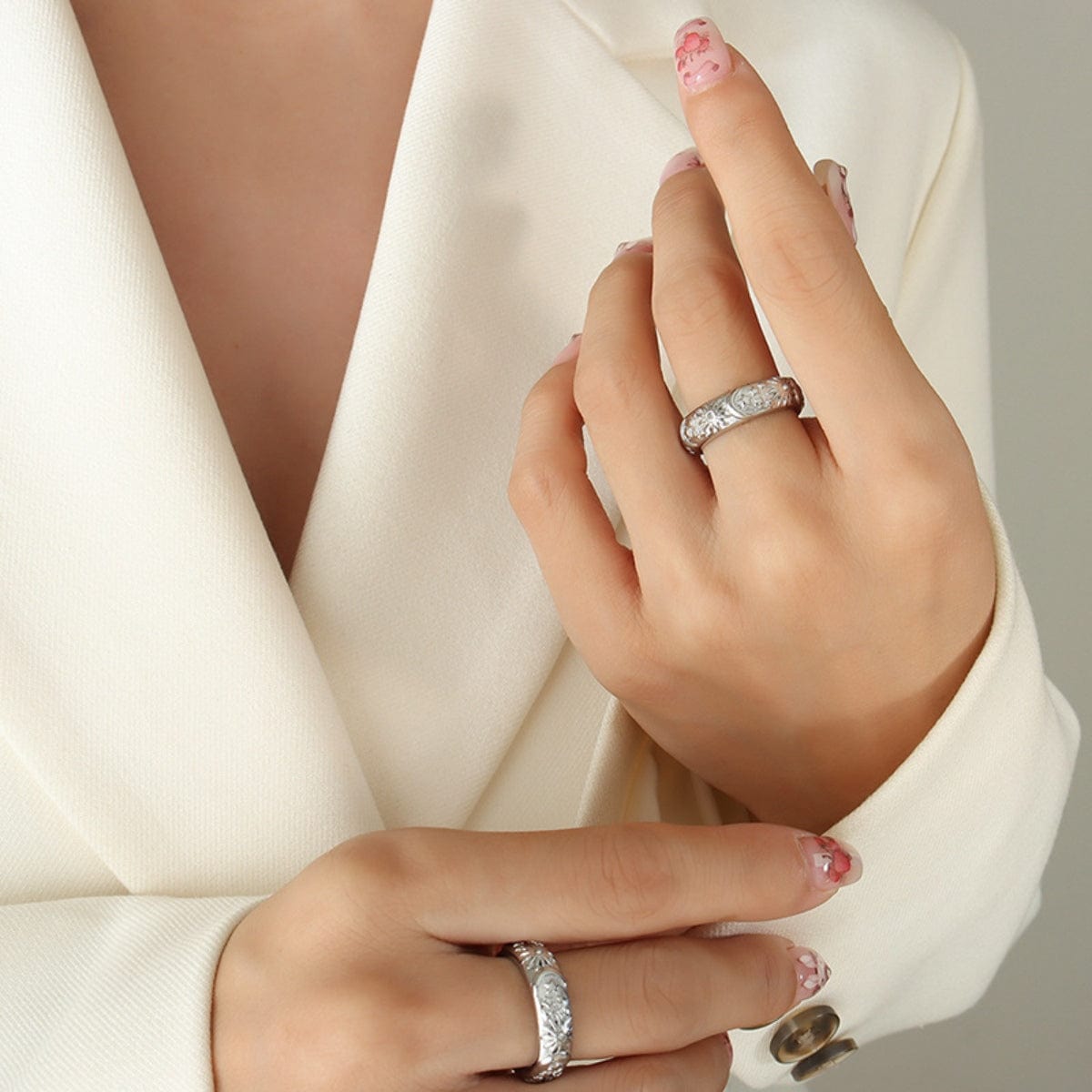 Titanium Steel Inlaid Zircon Embossed Ring - Flyclothing LLC