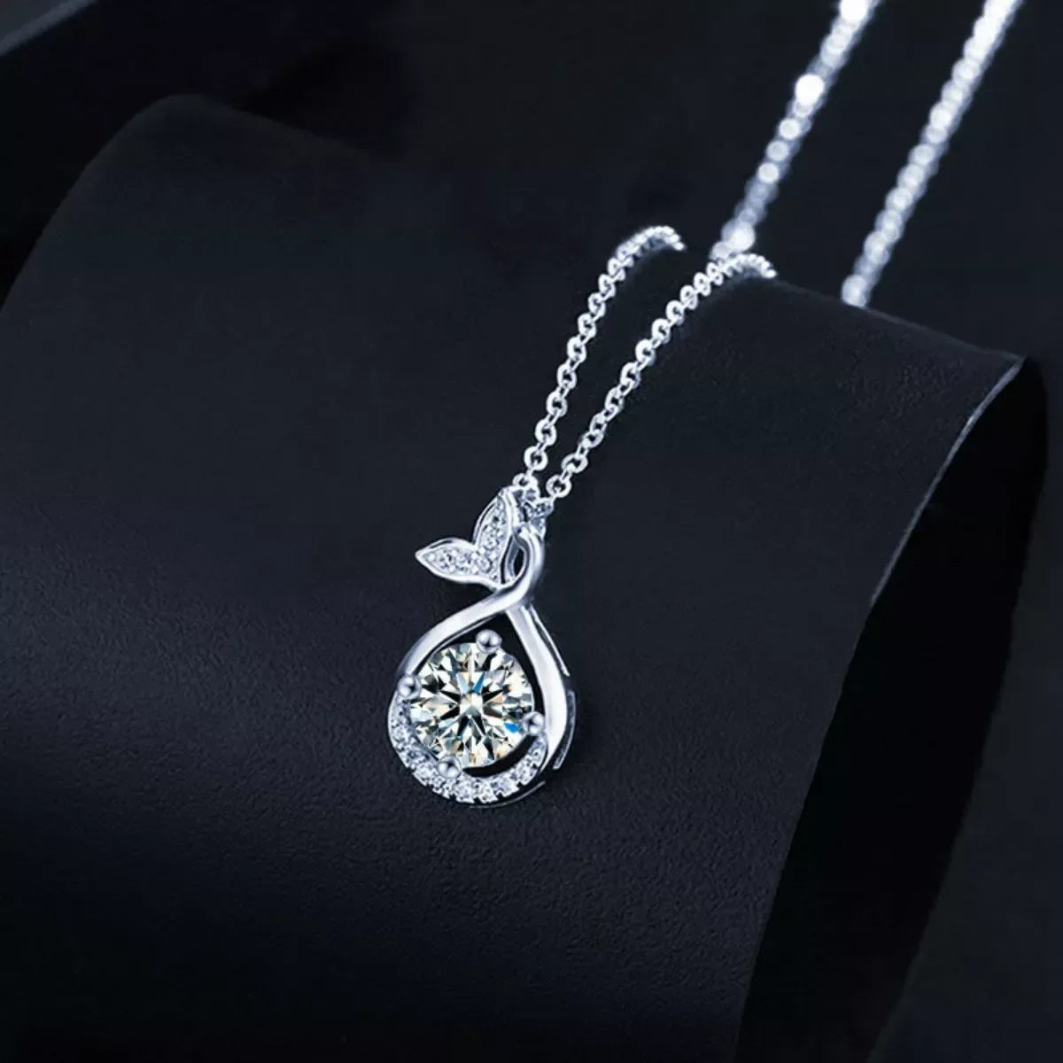 1 Carat Moissanite Pendant Necklace - Trendsi - Flyclothing LLC