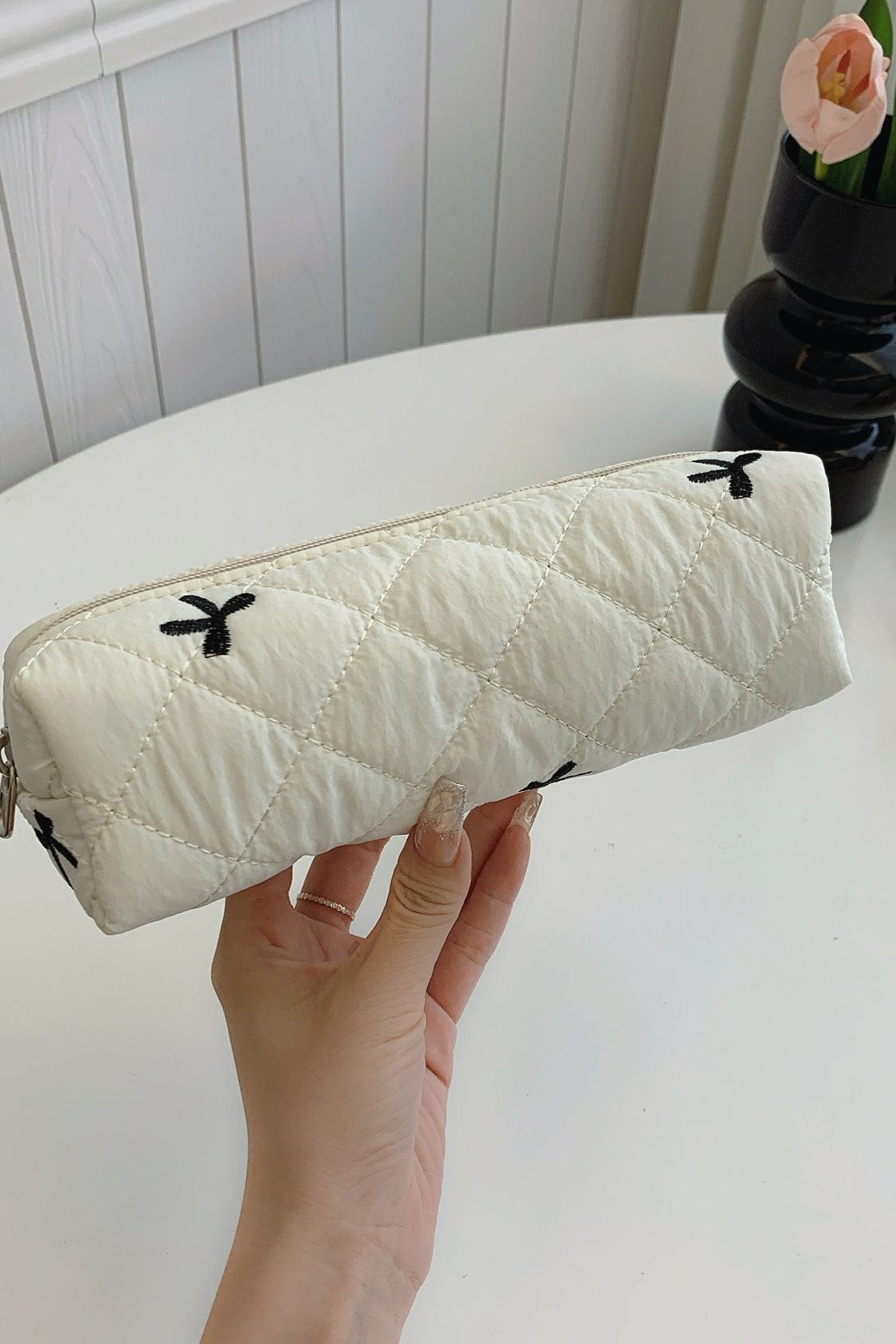 Bow Embroidered Quilted Storage Bag - Trendsi