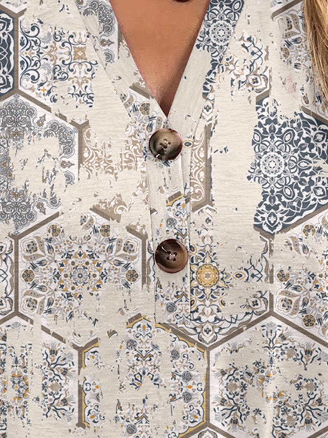 Full Size Printed Notched Short Sleeve Blouse - Trendsi
