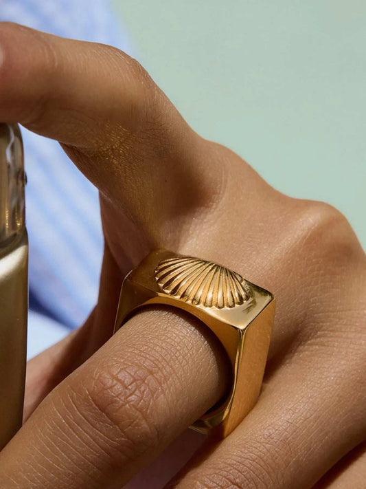 Vintage Shell Pattern Gold Signet Ring - Trendsi - Flyclothing LLC
