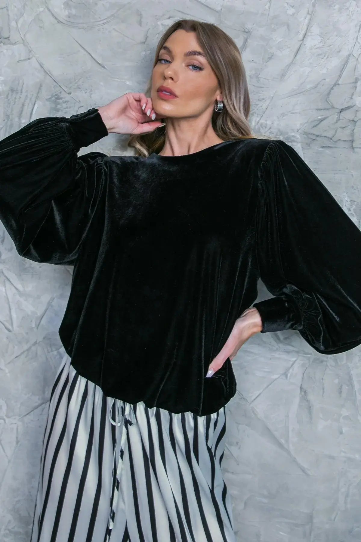 IT'S YOUR TIME VELVET TOP - Flying Tomato - Flyclothing LLC