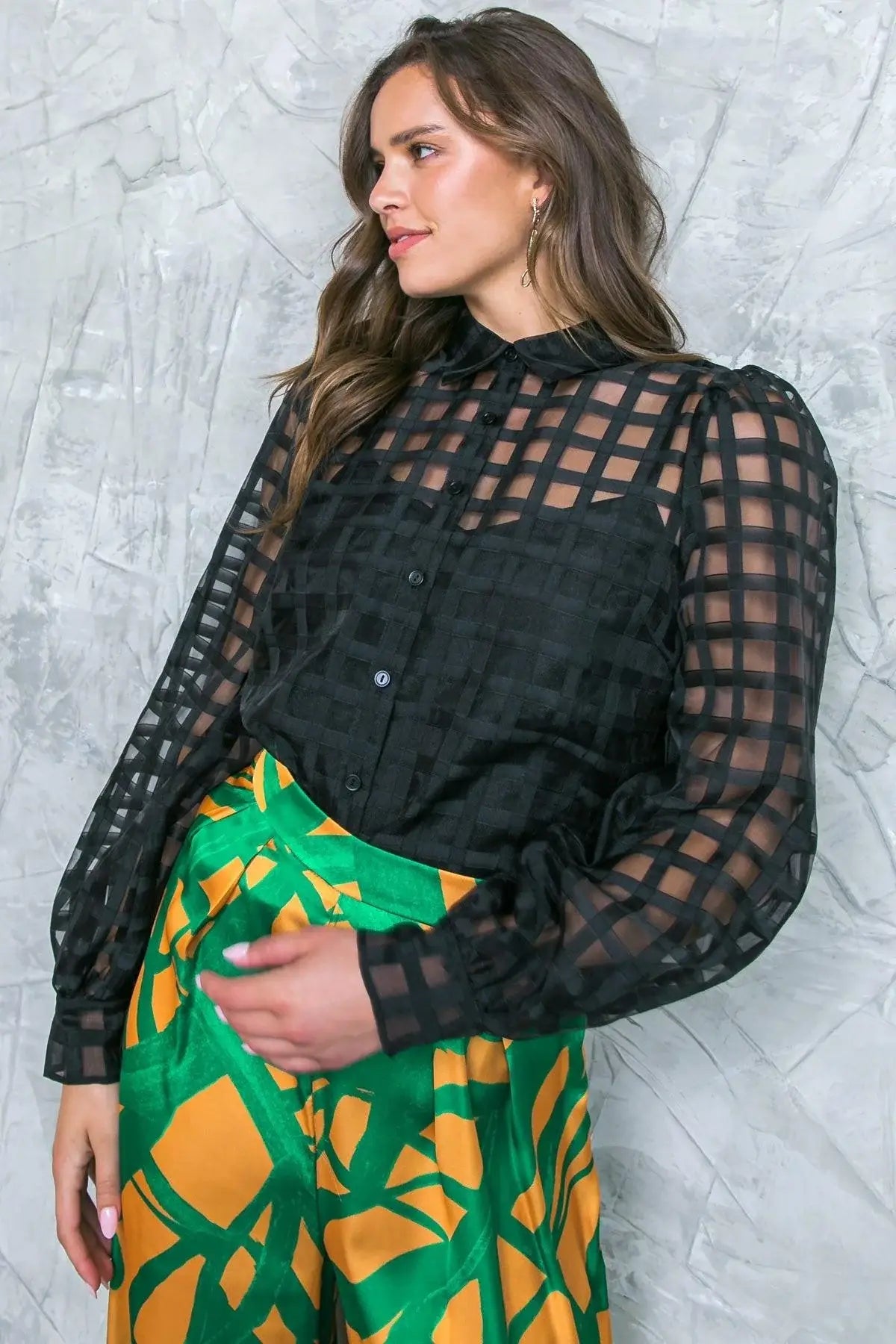 FLUTTERING ON WOVEN TOP - Flying Tomato - Flyclothing LLC