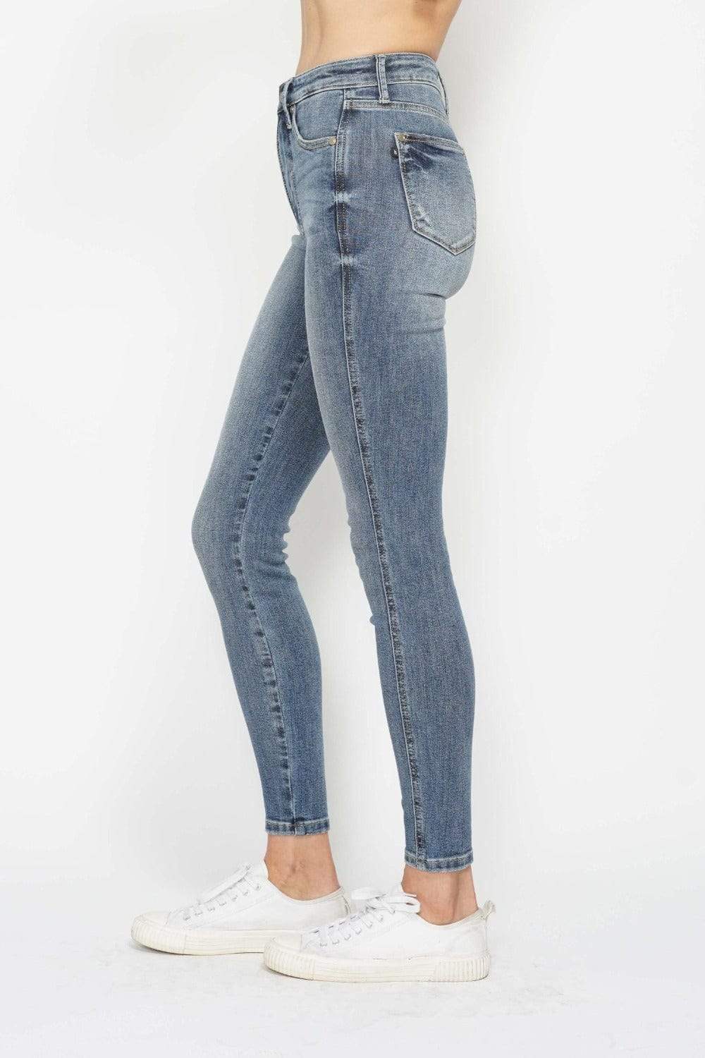 Judy Blue Full Size Tummy Control Contrast Wash Skinny Jeans - Trendsi - Flyclothing LLC