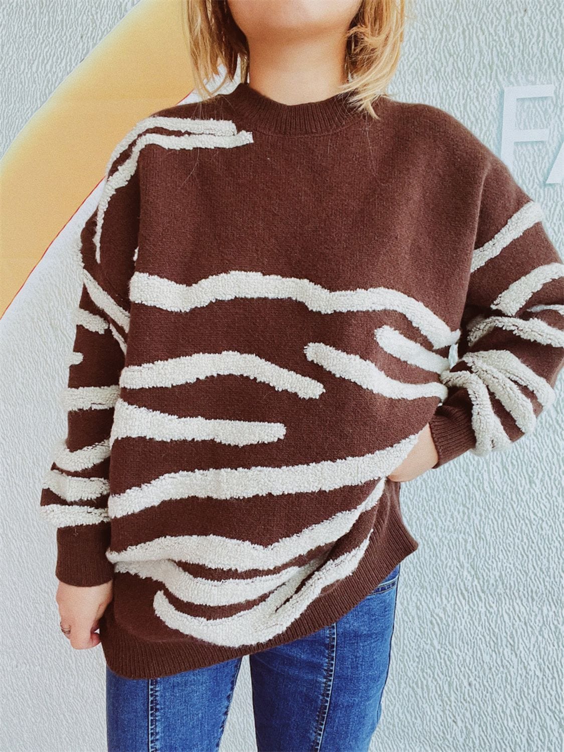 Contrast Round Neck Long Sleeve Sweater - Trendsi