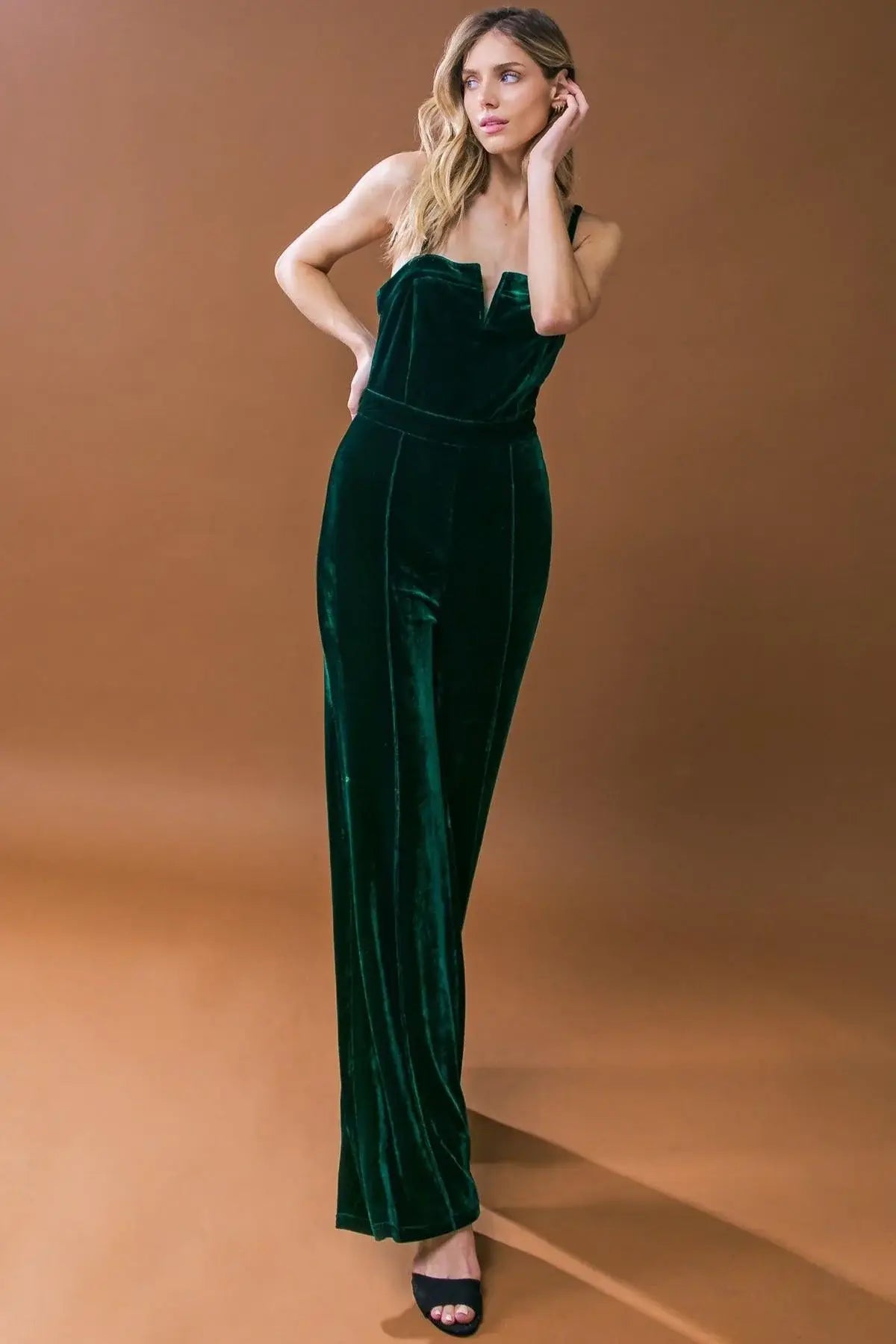 BLOW A KISS VELVET JUMPSUIT - Flying Tomato - Flyclothing LLC