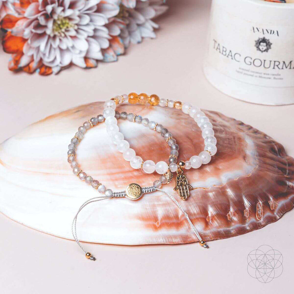 Golden Hand of Fortune - Bracelets of Wealth - Conscious Items - Flyclothing LLC