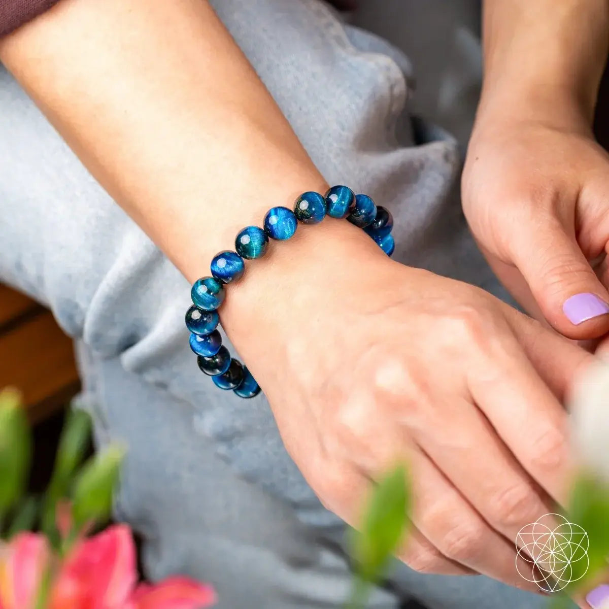Hawk’s Focus – Royal Blue Tiger’s Eye Bracelet - Conscious Items - Flyclothing LLC