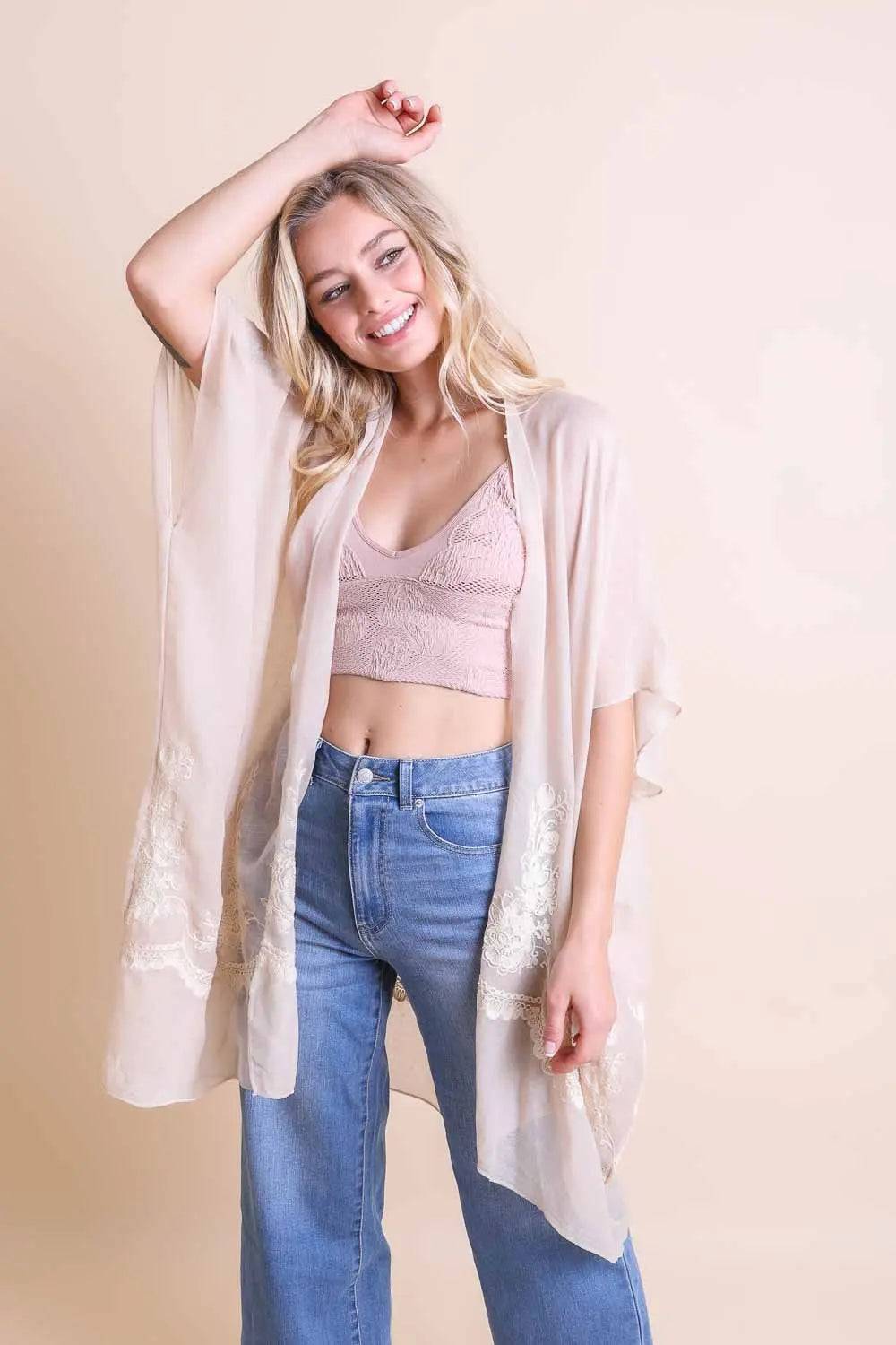 Chic Embroidered Kimono – Sophisticated Floral Design