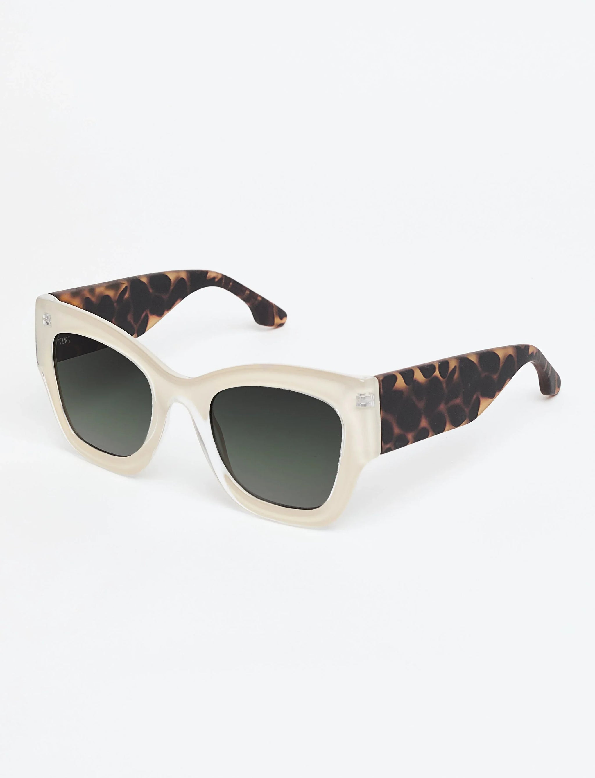 MAYFAIR - TIWI USA - Flyclothing LLC