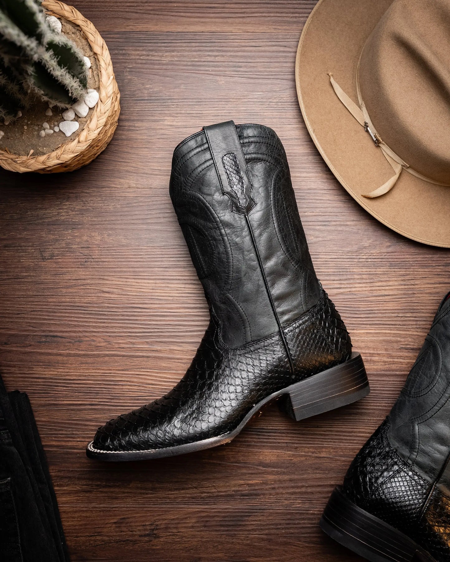 Missouri Black - Marco Di Milano - Flyclothing LLC