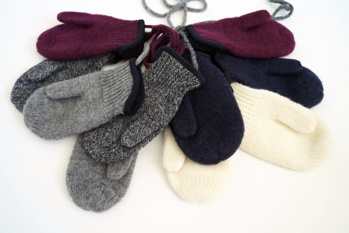 tittimitti® 100% Virgin Wool Baby, Toddler & Kids’ Mittens with Thumb & String - tittimitti - Flyclothing LLC