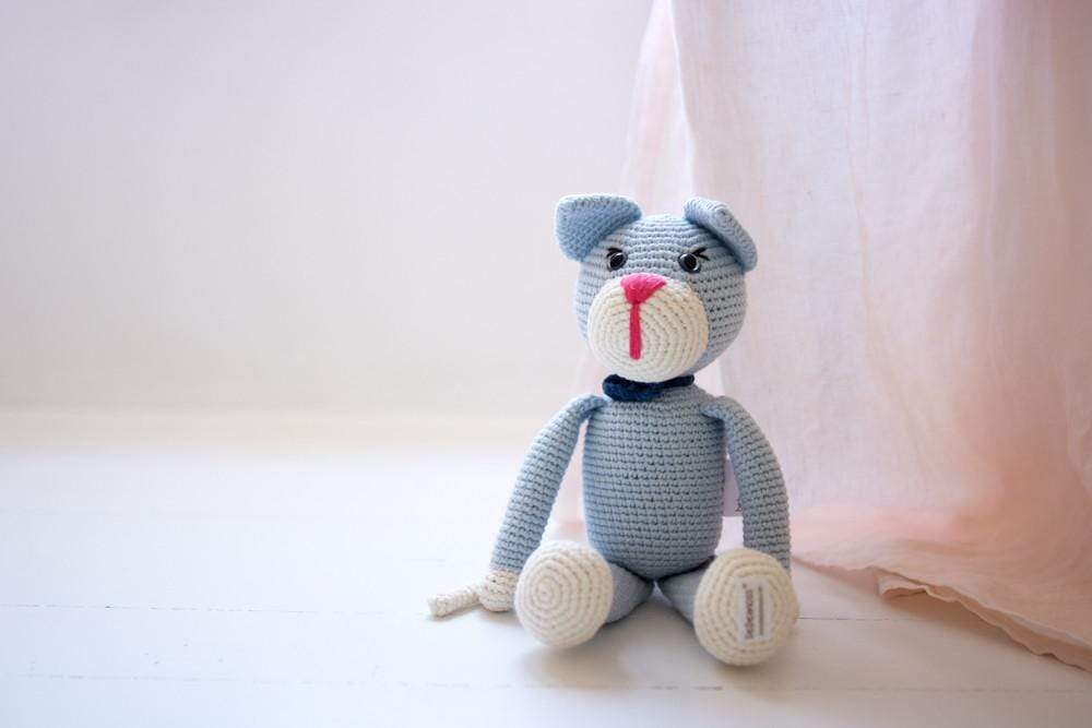 Oliver the cat - bebemoss.com - Flyclothing LLC
