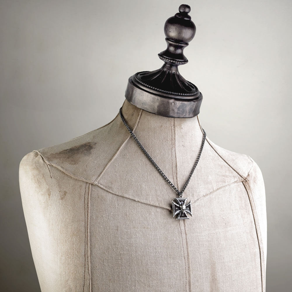 Black Knight's Cross Pendant - Alchemy of England - Flyclothing LLC