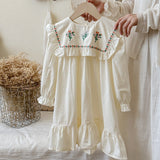 Hot Selling Autumn Girls Flowers Embroidery Pattern Long Sleeves French Style Dress