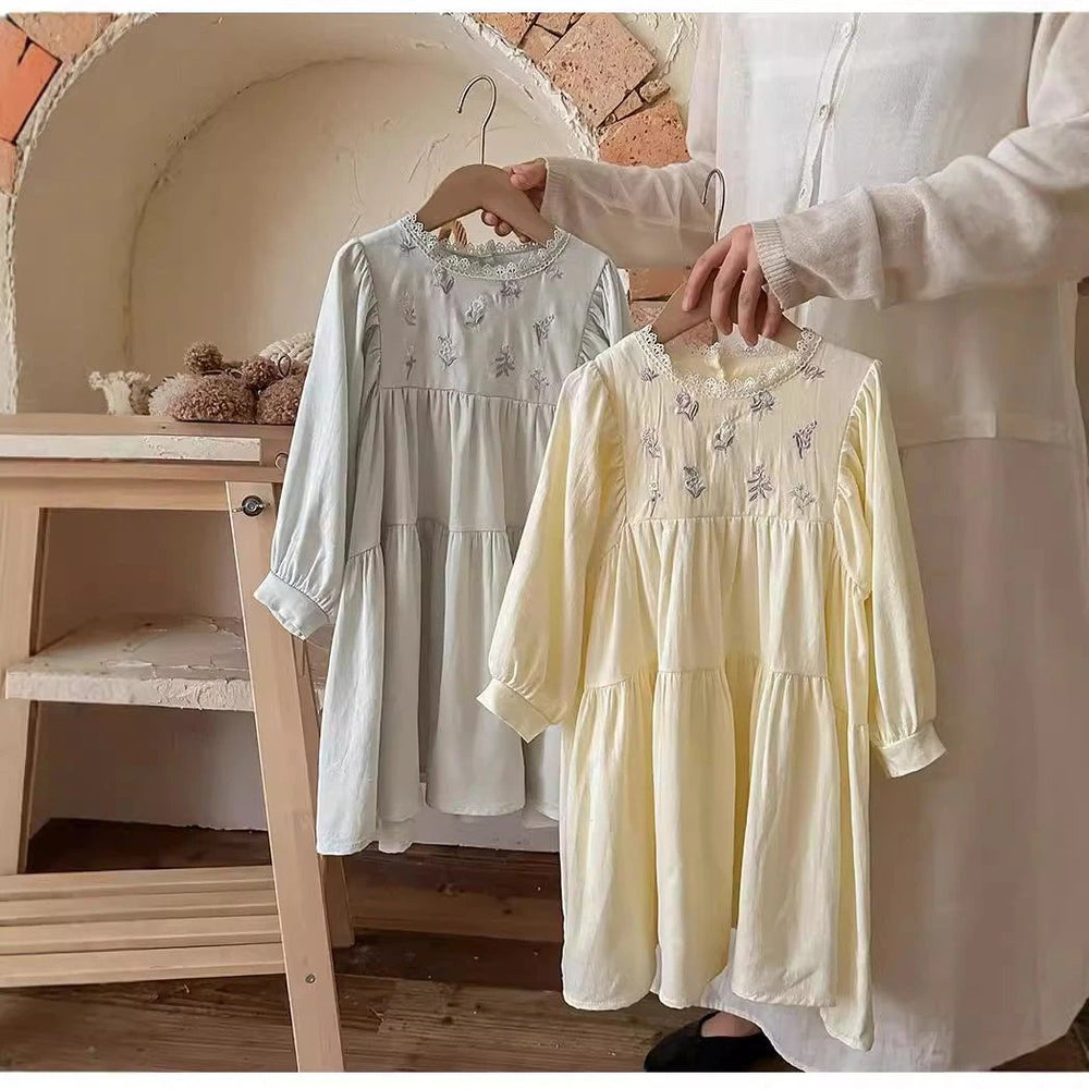 Design Autumn Girls Flowers Embroidery Pattern Long Sleeves French Style Lace Trim Ruffle Neck Dress - MyKids-USA™