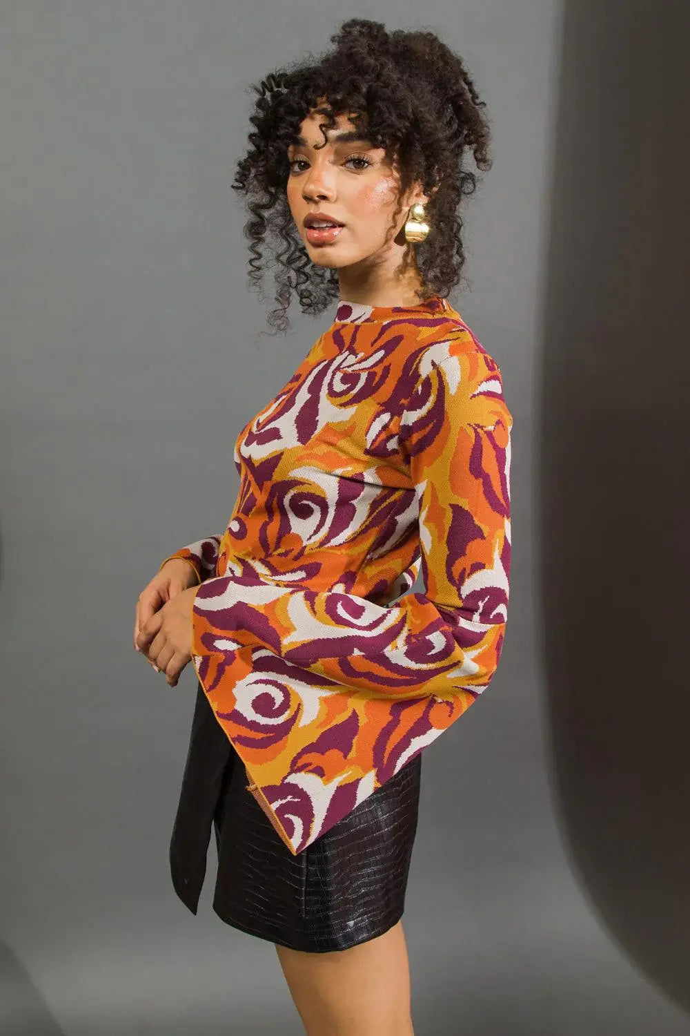 HER FAVORITE FEATURES SWEATER TOP - Flying Tomato - Flyclothing LLC