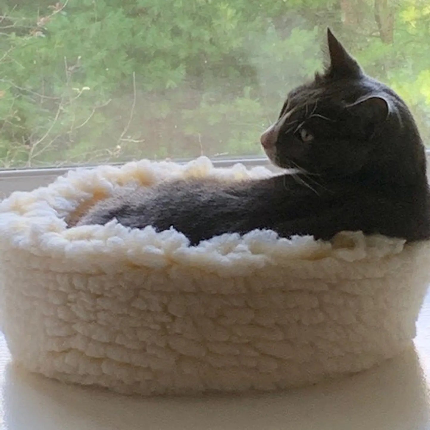 HuggleFleece® HuggleSnuggler™ Cat & Dog Beds - HuggleHounds - Flyclothing LLC