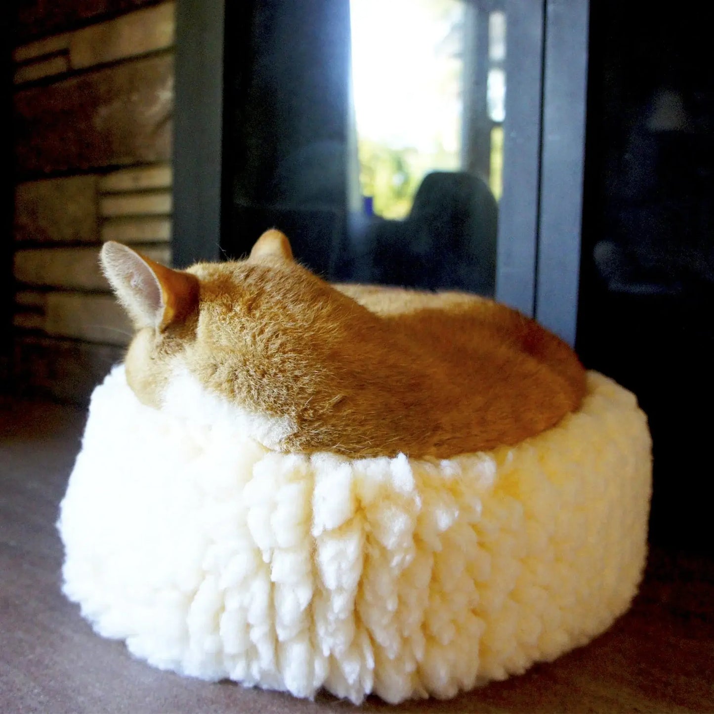 HuggleFleece® HuggleSnuggler™ Cat & Dog Beds - HuggleHounds - Flyclothing LLC