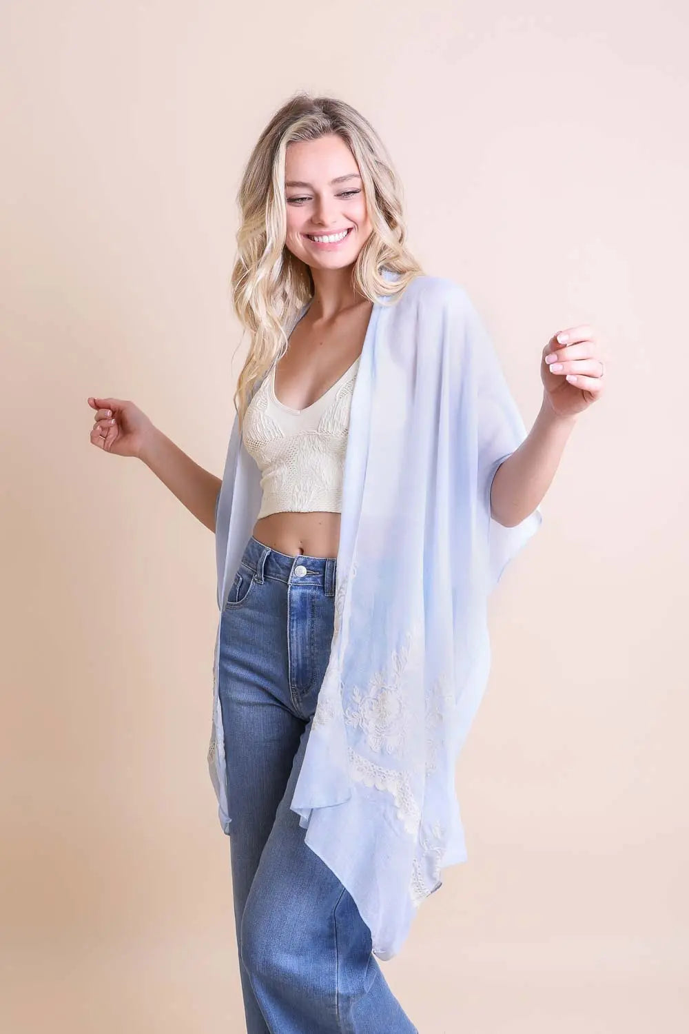Chic Embroidered Kimono – Sophisticated Floral Design