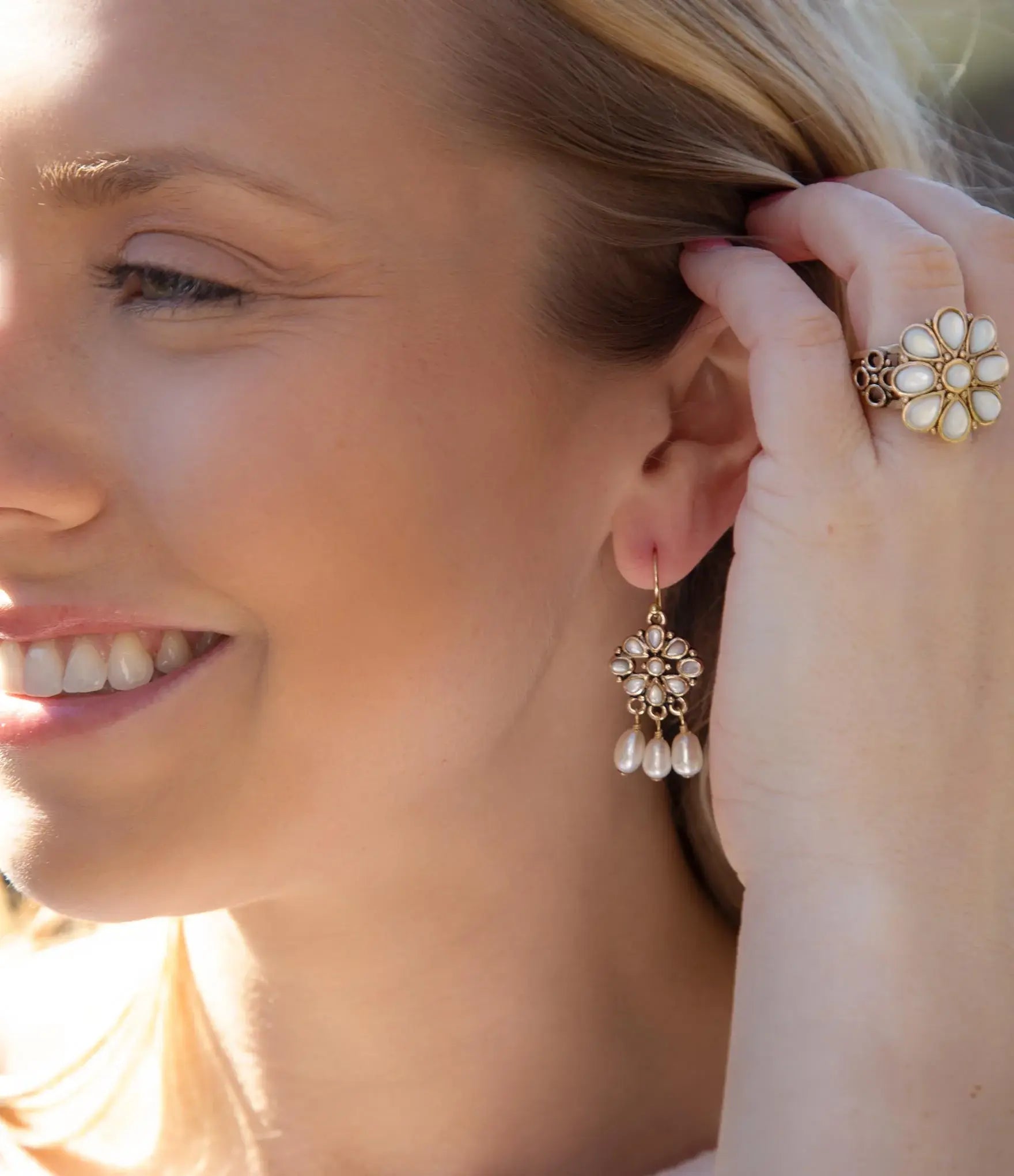 White Hibiscus Mother of Pearl and Golden Ring - Barse Jewelry - Flyclothing LLC