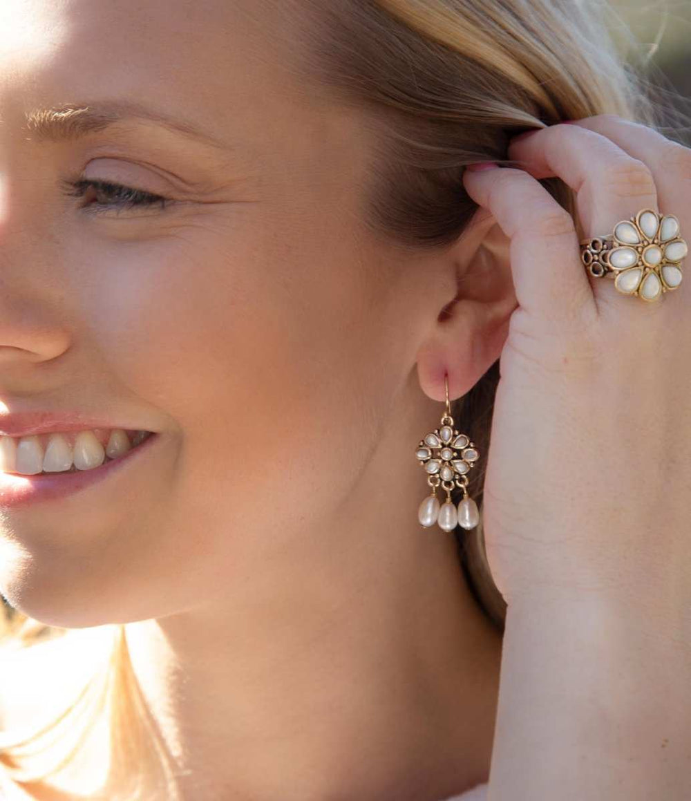 White Hibiscus Mother of Pearl and Golden Ring - Barse Jewelry - Flyclothing LLC
