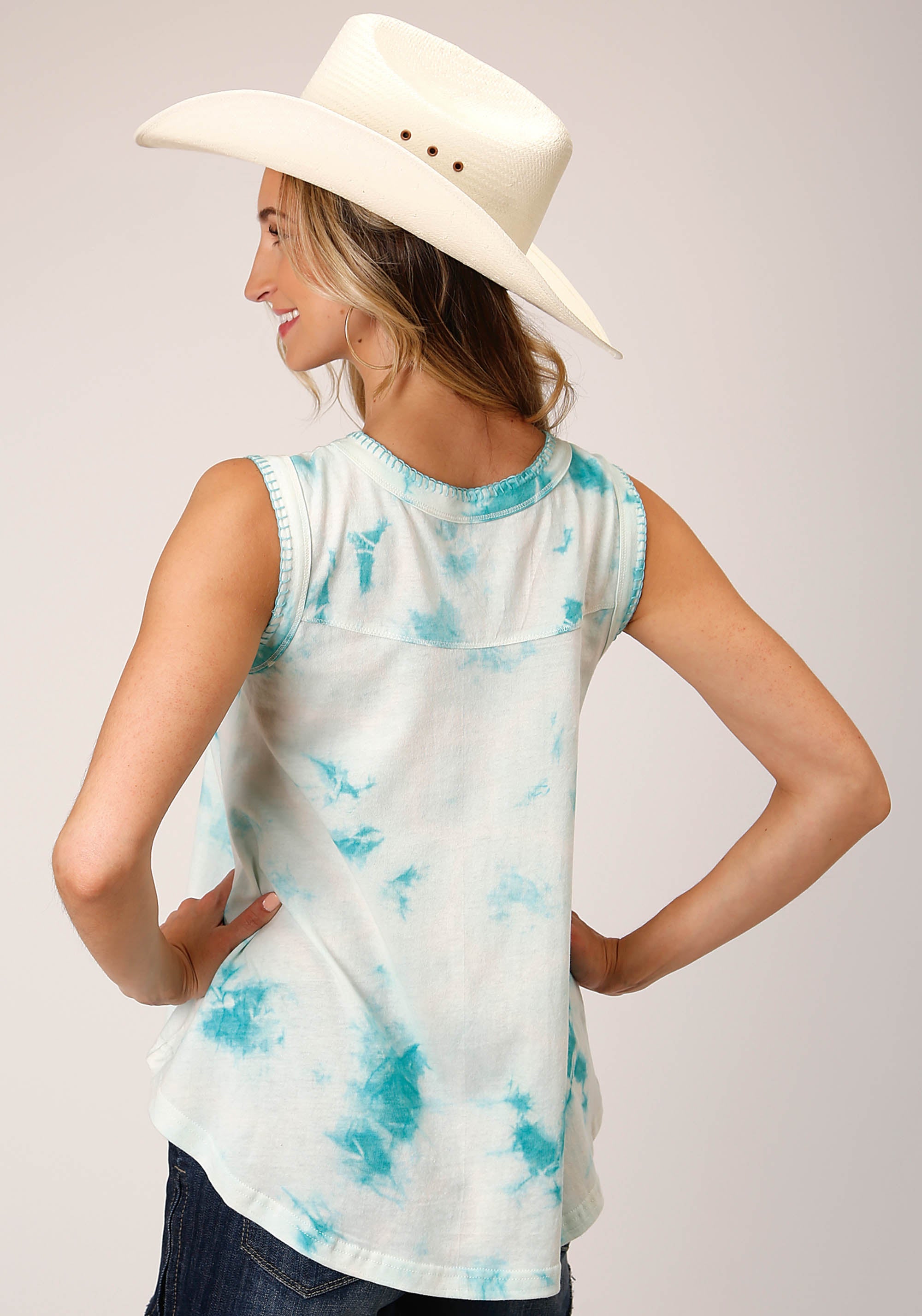 Roper Womens Sleeveless Knit Ivory Turquoise Tie Dye Tank Top