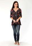 Roper Womens Black Ground Floral Print Long Sleeve Knit Top - Roper