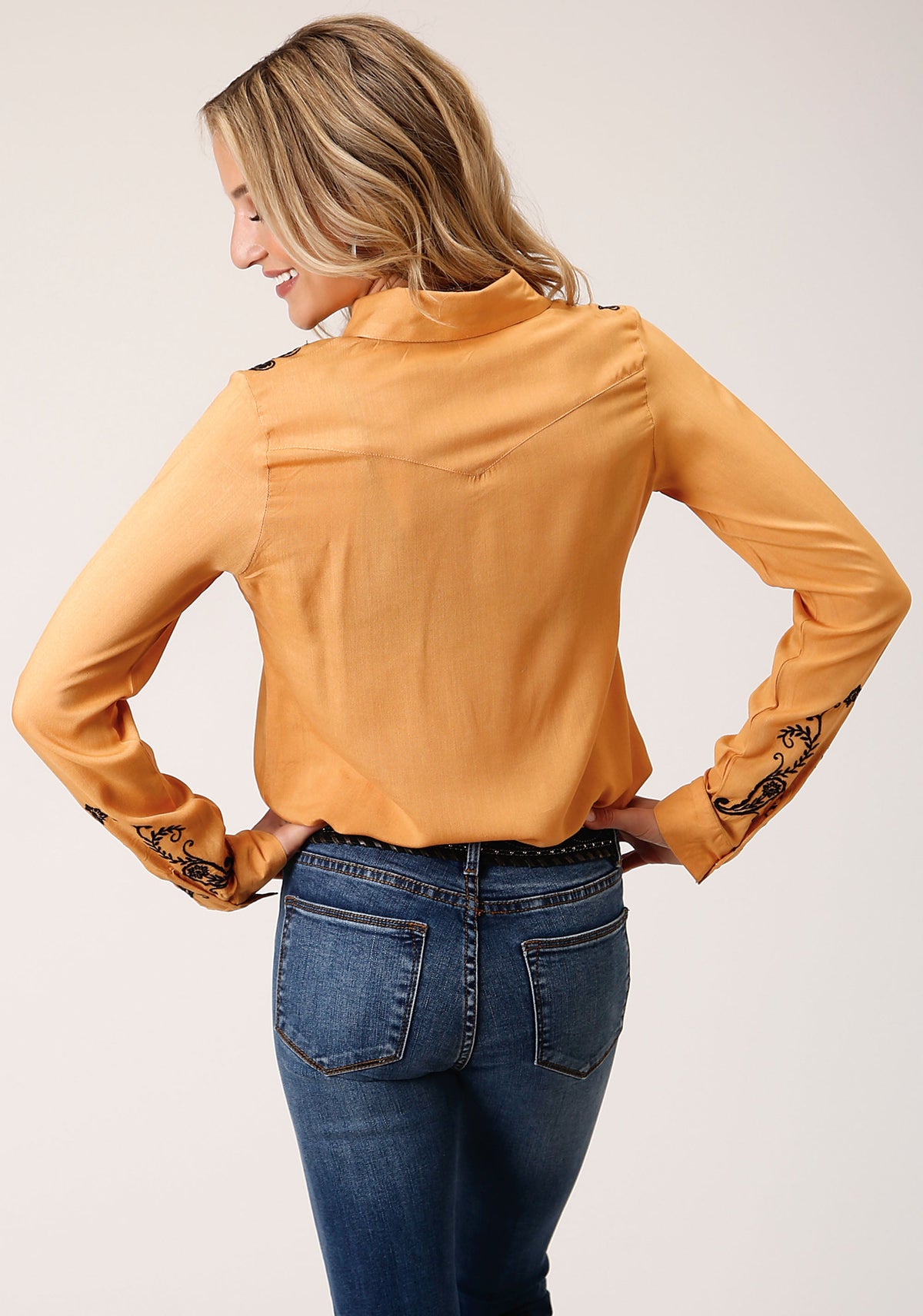 Roper Womens Long Sleeve Snap Rayon Challis Button Down Western Shirt