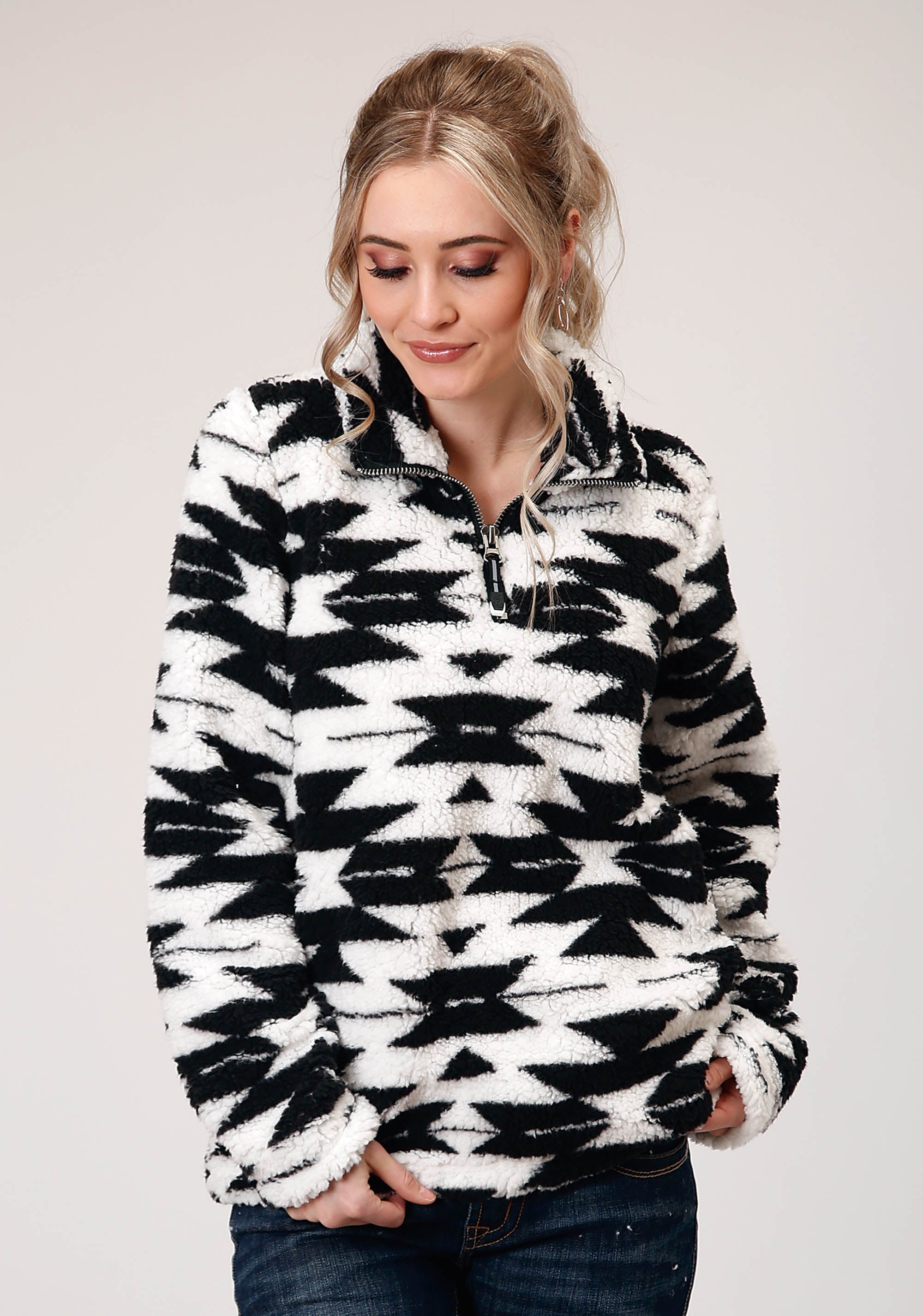 Roper Womens Polar Fleece Black White Aztec Pullover