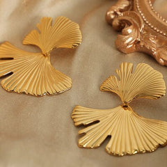 Ginkgo Biloba Design Stud Earrings - Trendsi