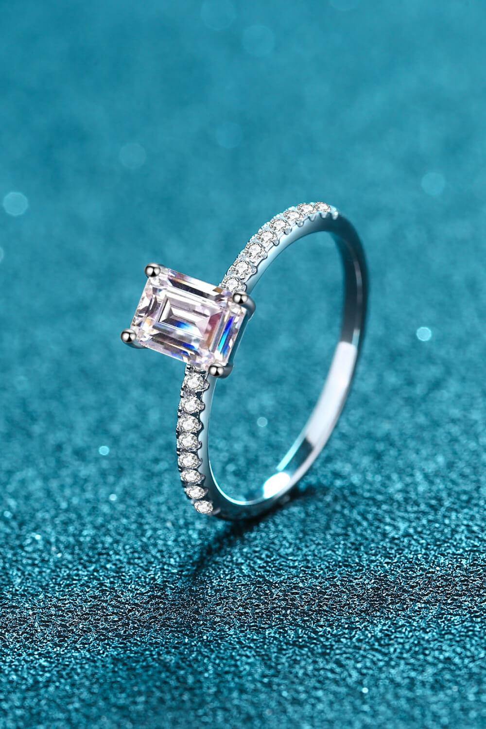 925 Sterling Silver Ring with Moissanite - Trendsi