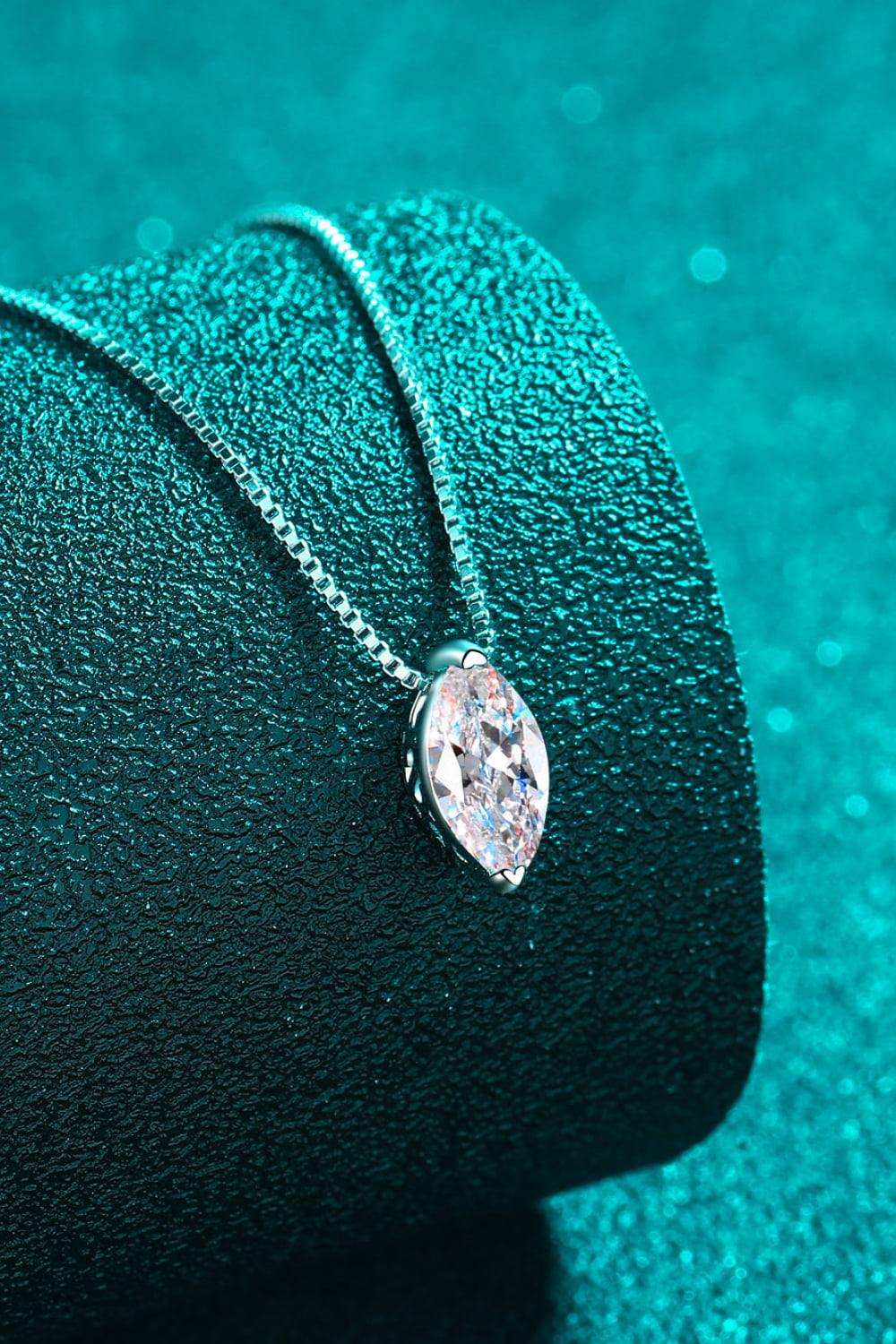 1 Carat Moissanite 925 Sterling Silver Necklace - Trendsi - Flyclothing LLC